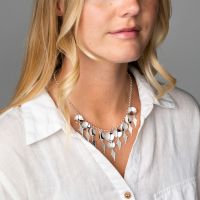 Halskjede. LilleLi Smykker, løv og korsløv